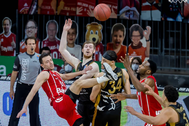 而功亏一篑 而功亏一篑